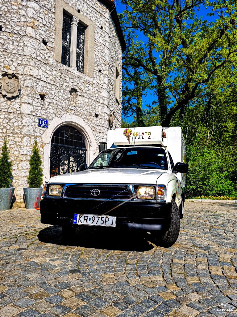 hilux.jpg